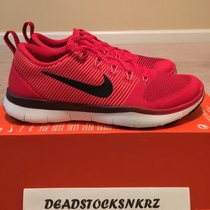 Nike Free Train Versatility "University Red/Black"